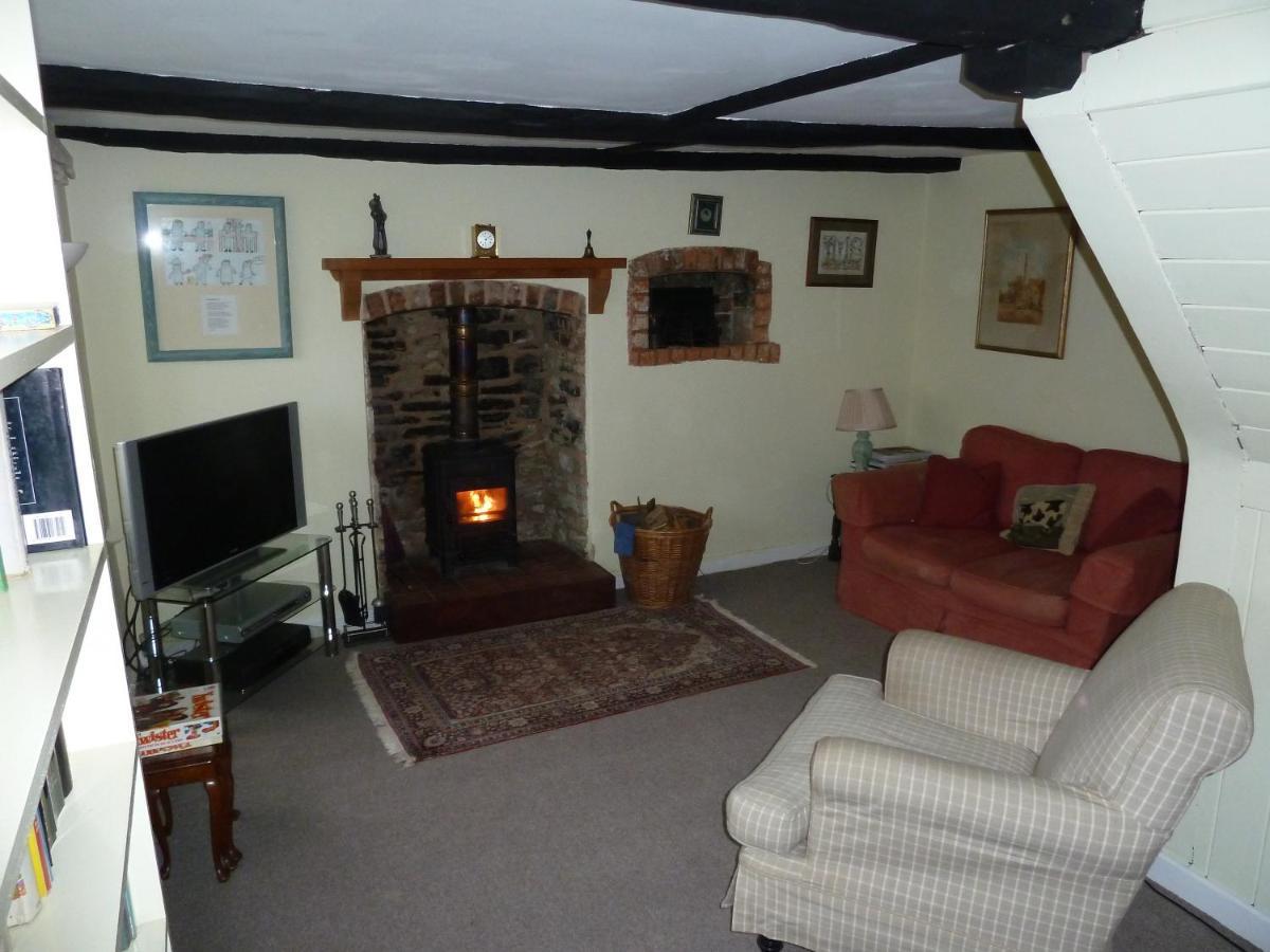 The Lodge, At Orchard Cottage Much Marcle Экстерьер фото